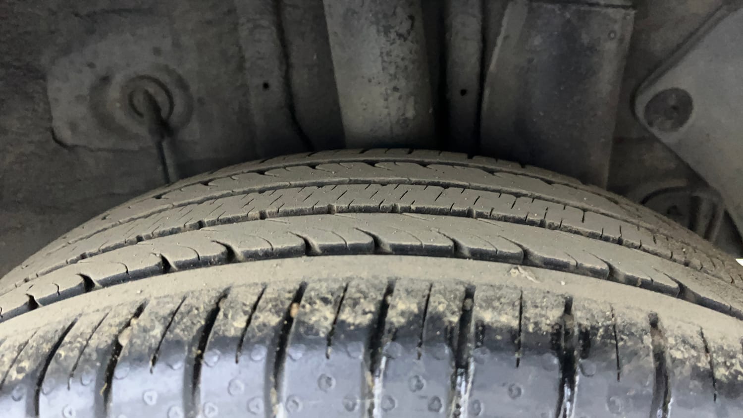 Used 2017 Hyundai Elite i20 Asta 1.2 Petrol Manual tyres LEFT REAR TYRE TREAD VIEW