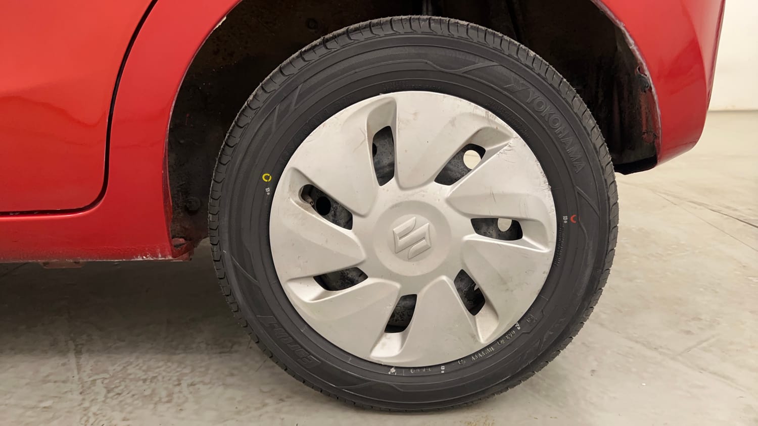 Used 2016 Maruti Suzuki Celerio ZXi AMT Petrol Automatic tyres LEFT REAR TYRE RIM VIEW