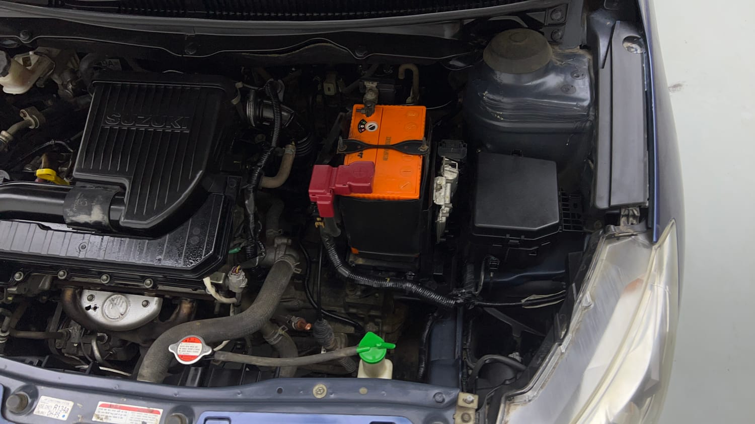 Used 2018 Maruti Suzuki Ciaz Zeta 1.4 AT Petrol Automatic engine ENGINE LEFT SIDE VIEW