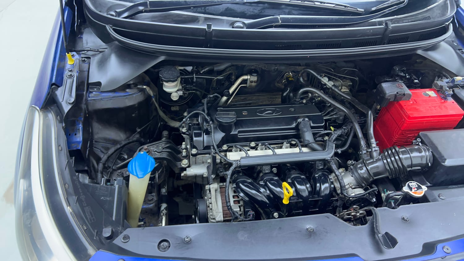 Used 2014 Hyundai Elite i20 Sportz 1.2 Petrol Manual engine ENGINE RIGHT SIDE VIEW