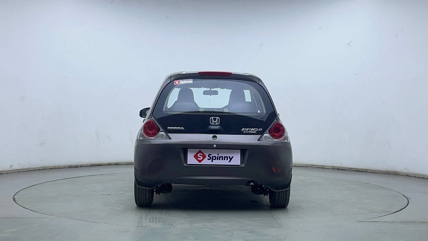 Used 2013 Honda Brio S(O)MT Petrol Manual exterior BACK VIEW