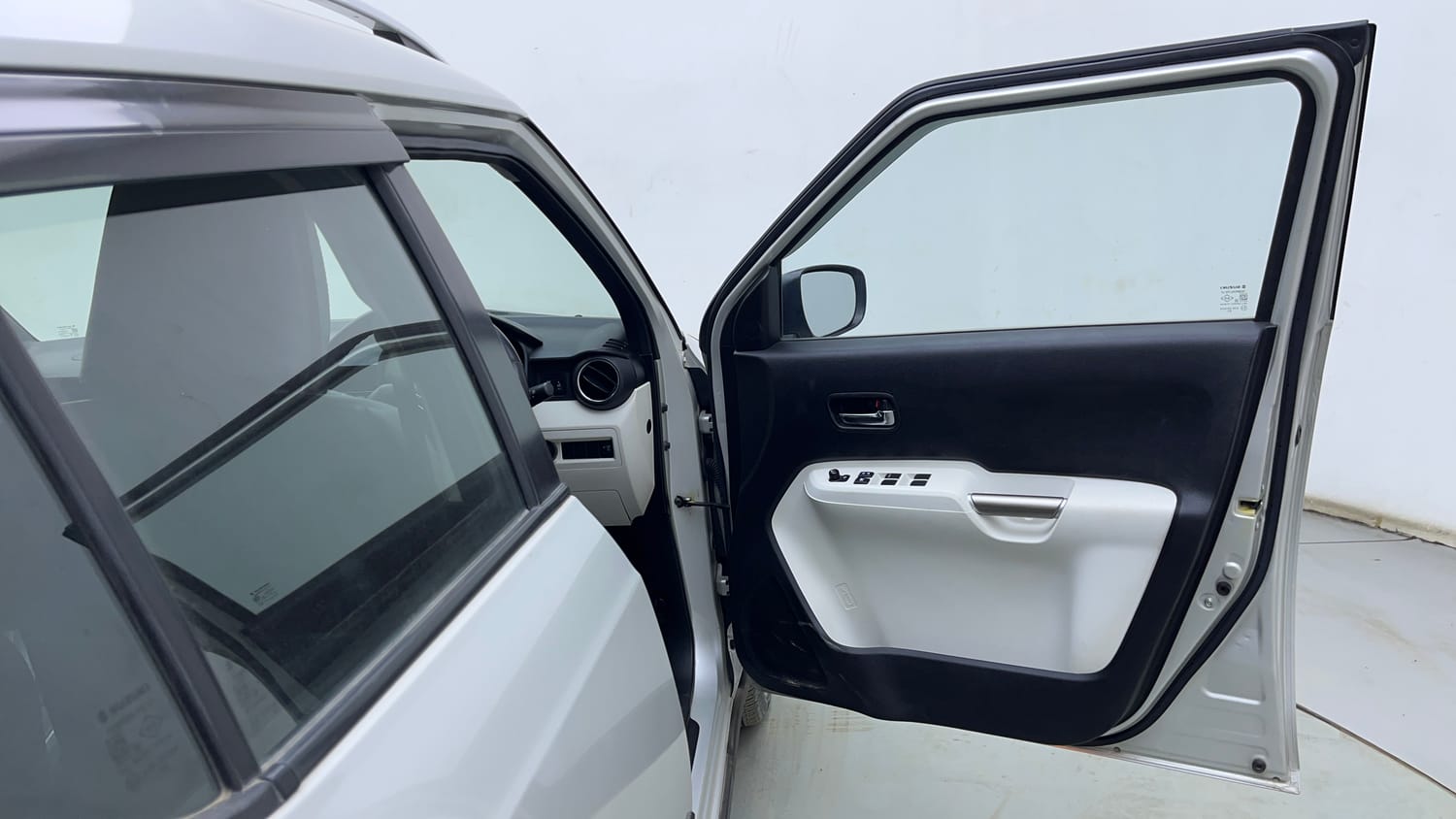 Used 2020 Maruti Suzuki Ignis Alpha 1.2 AMT Petrol Automatic interior RIGHT FRONT DOOR OPEN VIEW