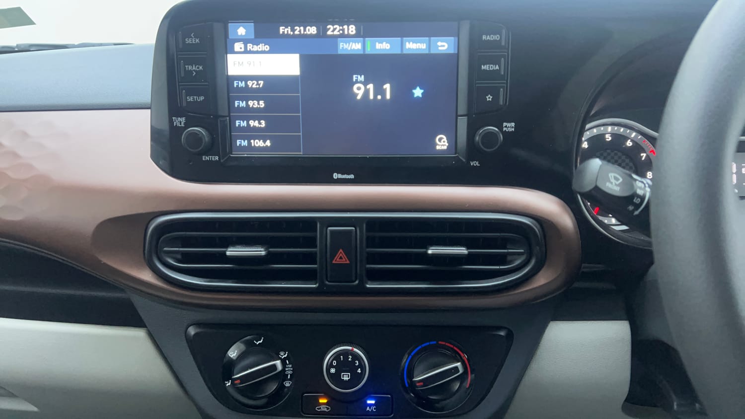 Used 2020 Hyundai Aura SX 1.2 Petrol Petrol Manual interior MUSIC SYSTEM & AC CONTROL VIEW