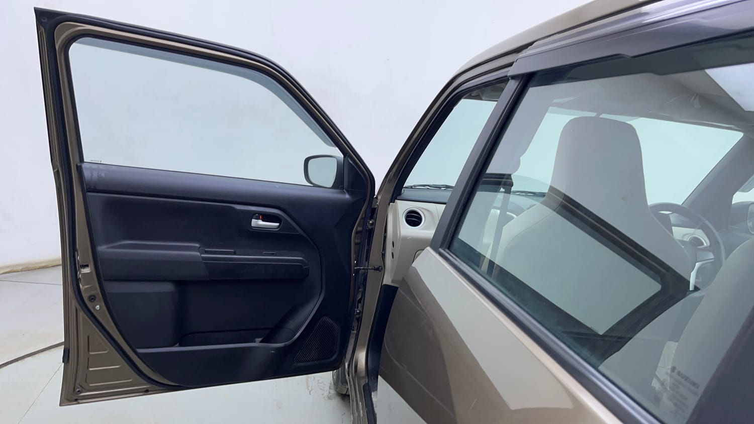 Used 2022 Maruti Suzuki Wagon R ZXi 1.2 Petrol Manual interior LEFT FRONT DOOR OPEN VIEW
