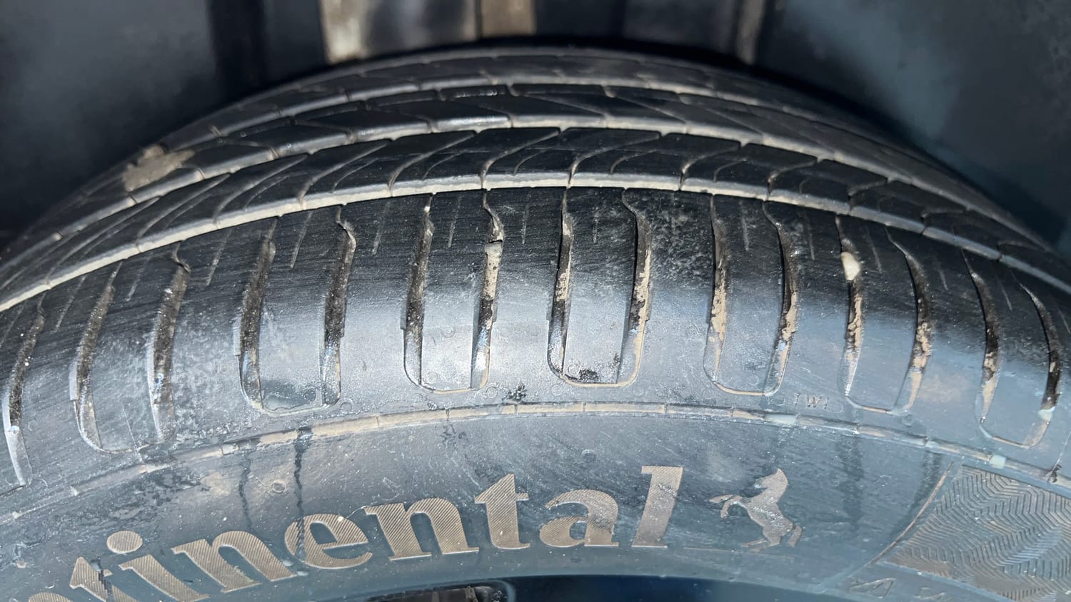 Used 2023 Volkswagen Virtus GT Plus 1.5 TSI EVO DSG Petrol Automatic tyres RIGHT REAR TYRE TREAD VIEW