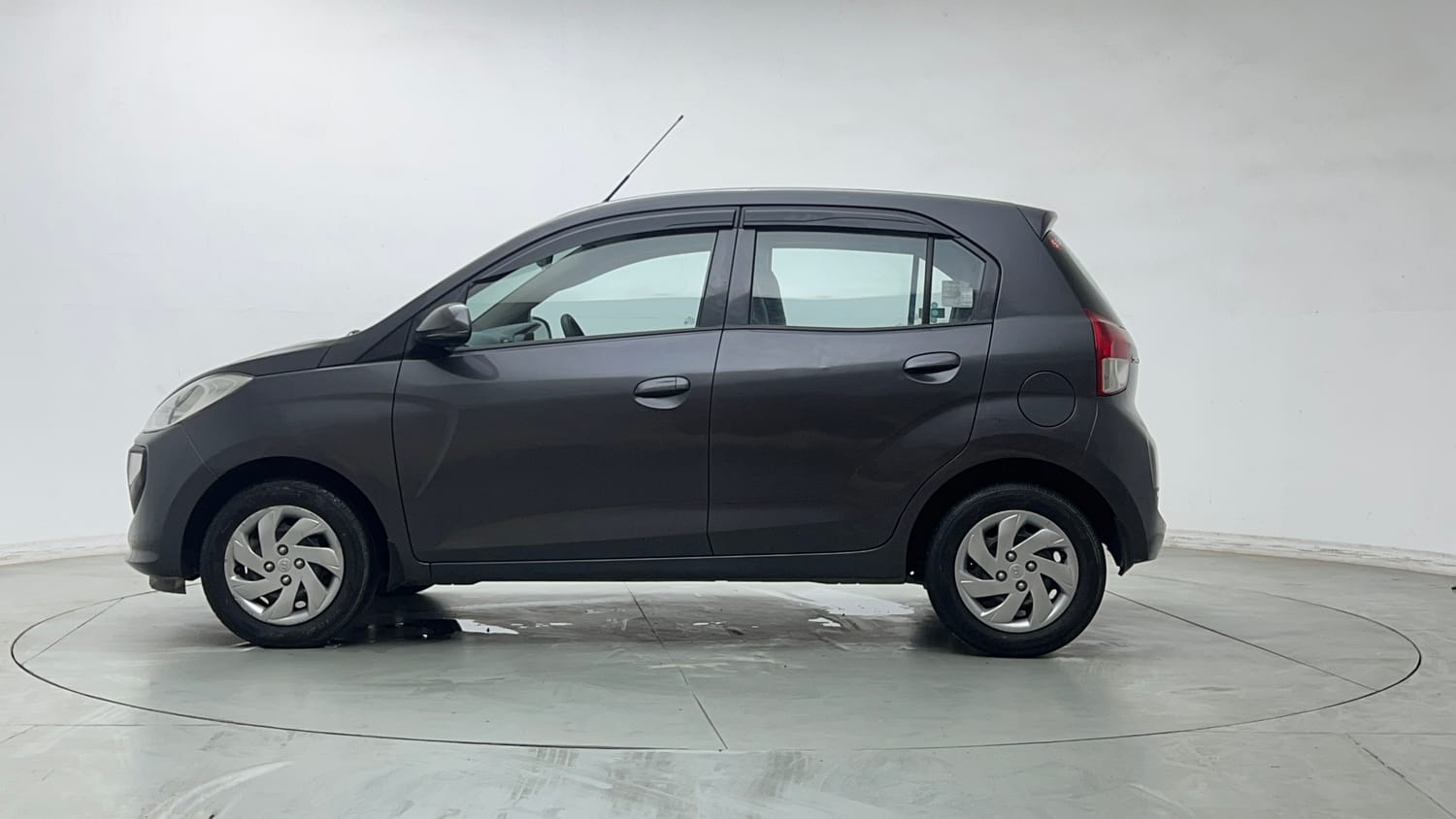 Used 2022 Hyundai Santro Sportz Petrol Manual exterior LEFT SIDE VIEW