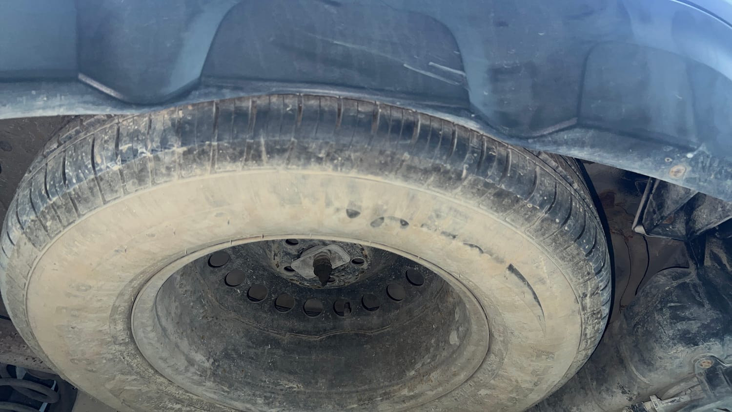 Used 2021 Tata Harrier XZA Plus Dual Tone Diesel Automatic tyres SPARE TYRE VIEW