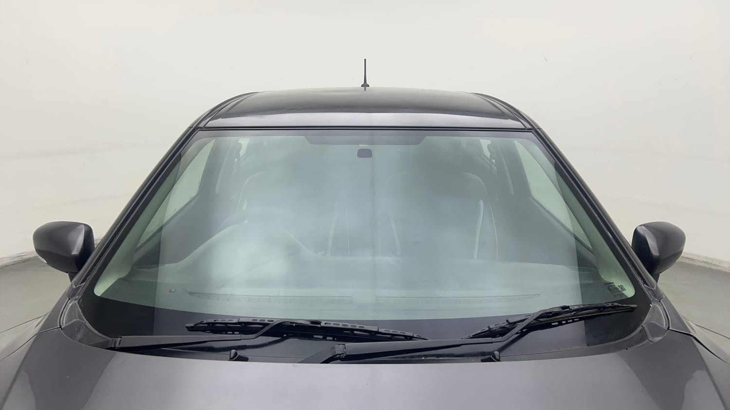 Used 2017 Maruti Suzuki Baleno Delta 1.2 Petrol Manual exterior FRONT WINDSHIELD VIEW