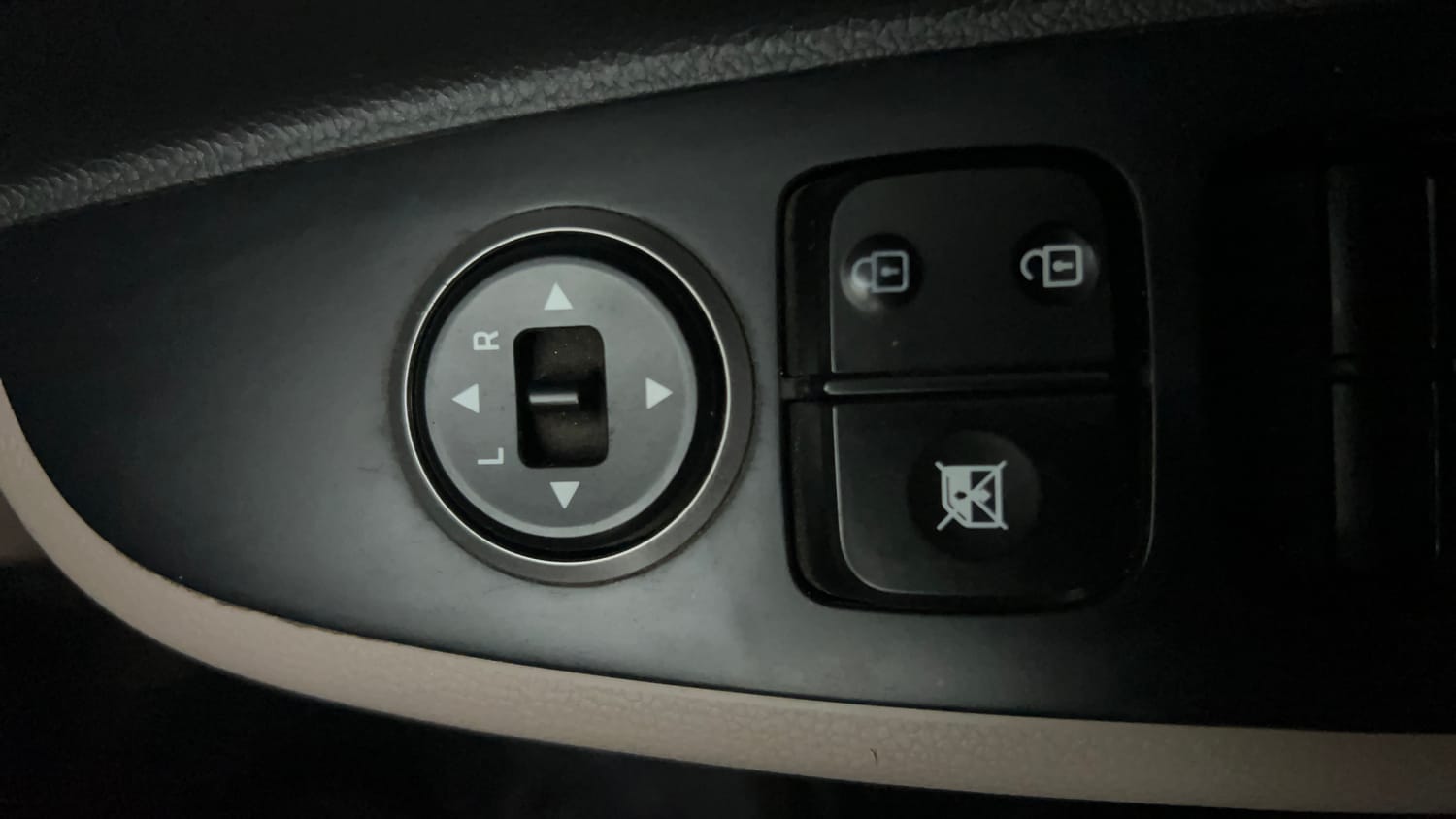 Used 2019 Hyundai Grand i10 Magna 1.2 Kappa VTVT Petrol Manual top_features Adjustable ORVM