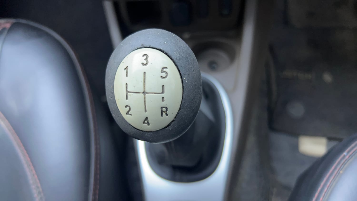 Used 2018 Renault Duster RXL Petrol Petrol Manual interior GEAR  KNOB VIEW