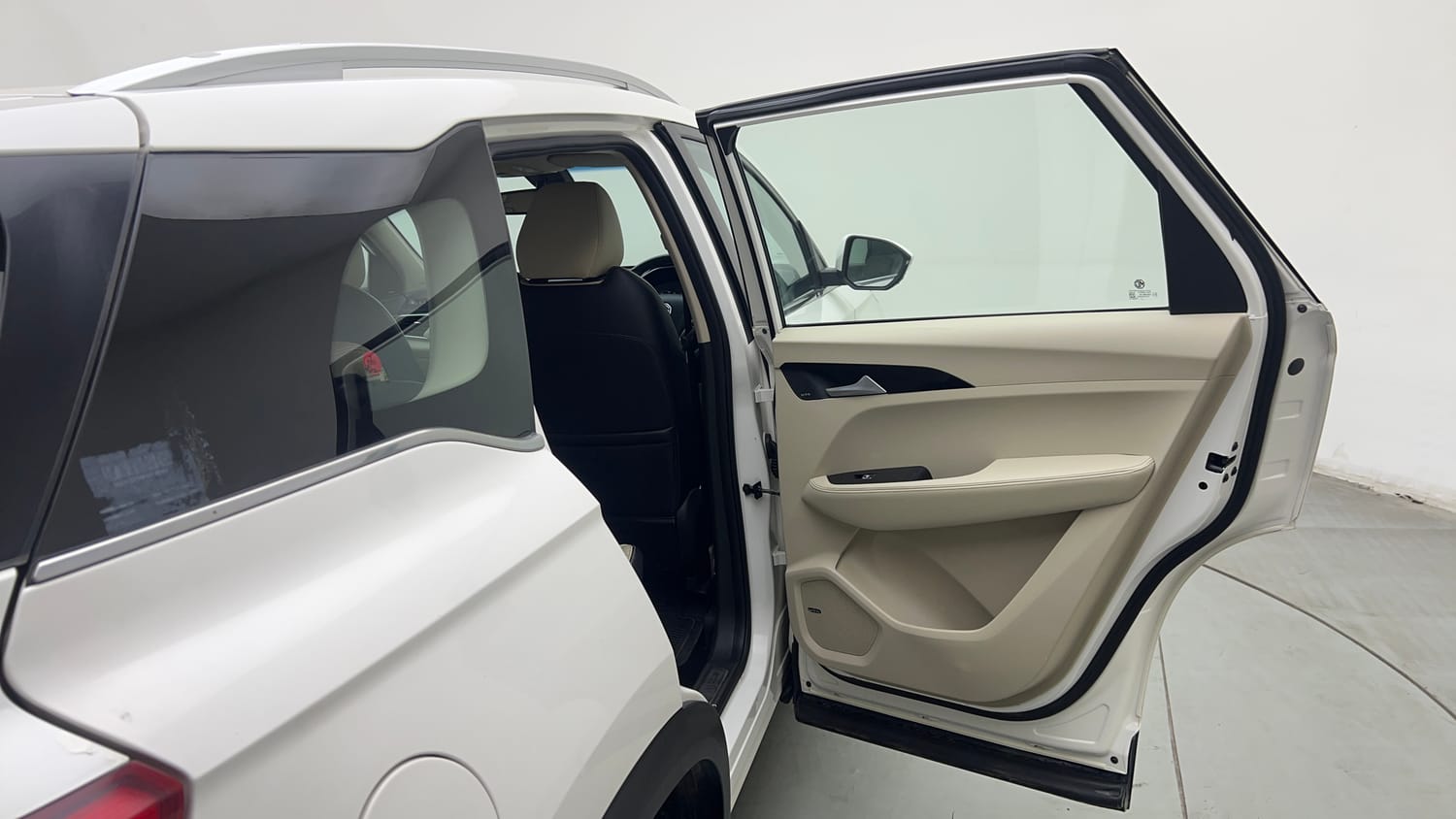 Used 2021 MG Motors Hector Sharp 1.5 Petrol Turbo DCT Petrol Automatic interior RIGHT REAR DOOR OPEN VIEW