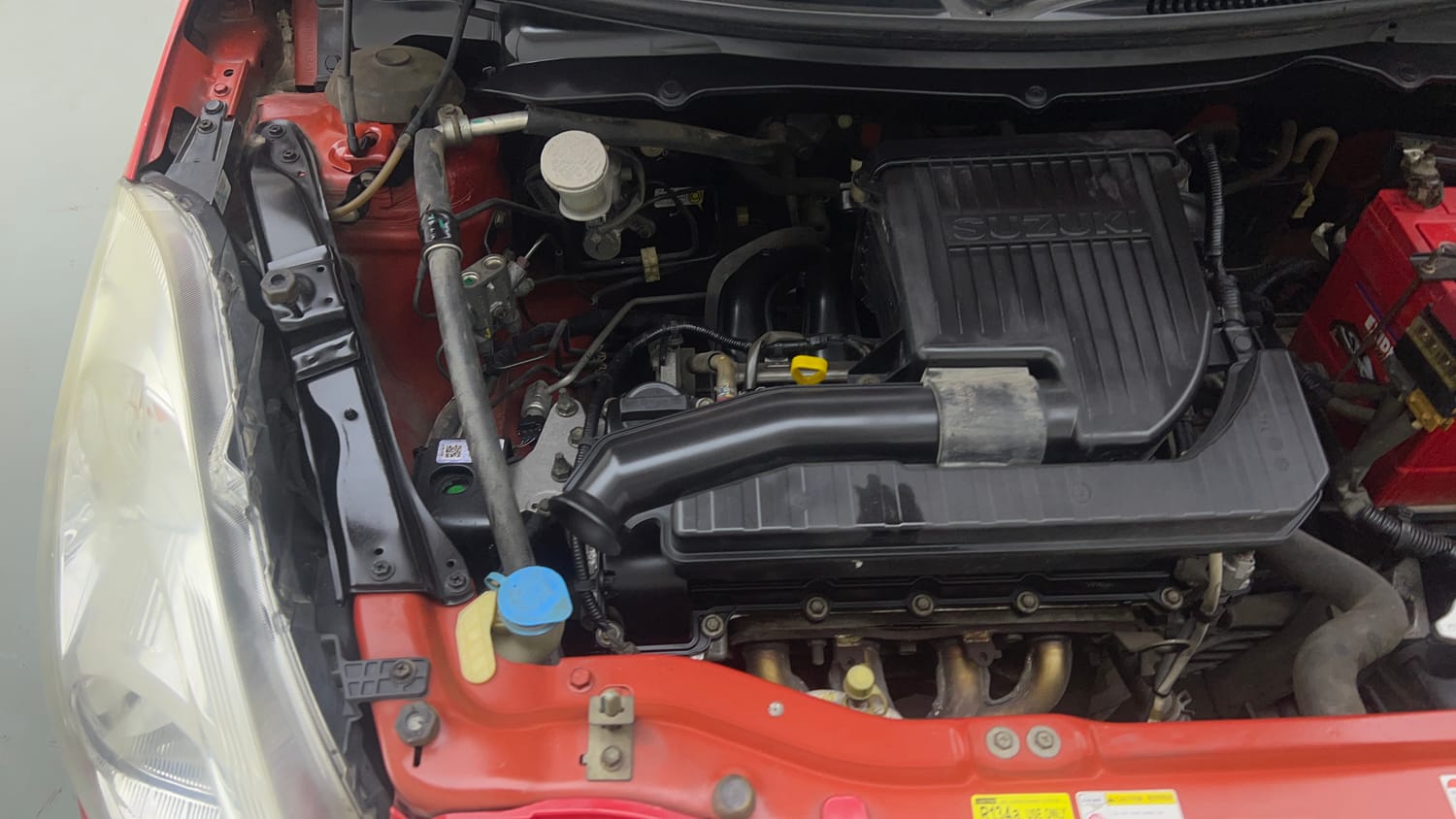 Used 2015 Maruti Suzuki Swift VXi Petrol Manual engine ENGINE RIGHT SIDE VIEW