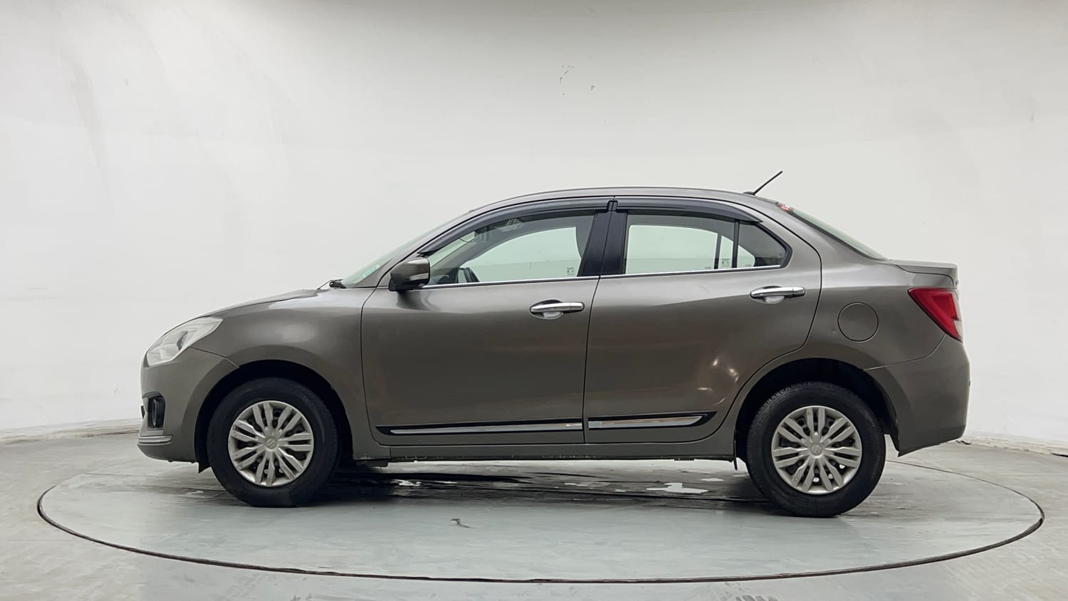 Used 2019 Maruti Suzuki Dzire VXi AMT Petrol Automatic exterior LEFT SIDE VIEW