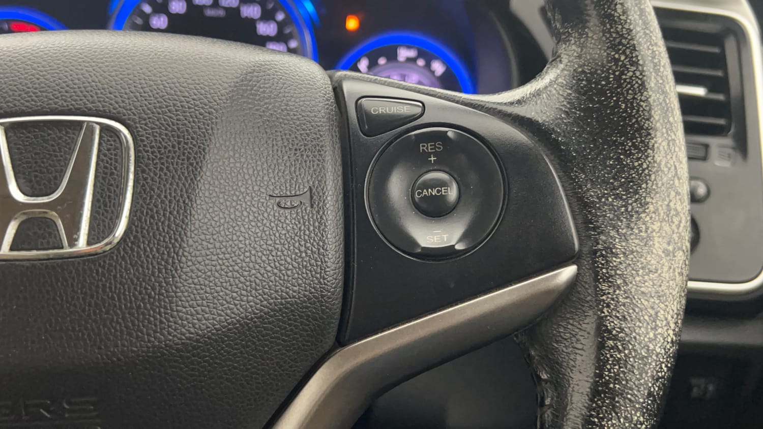 Used 2015 Honda City VX Petrol Manual top_features Cruise control