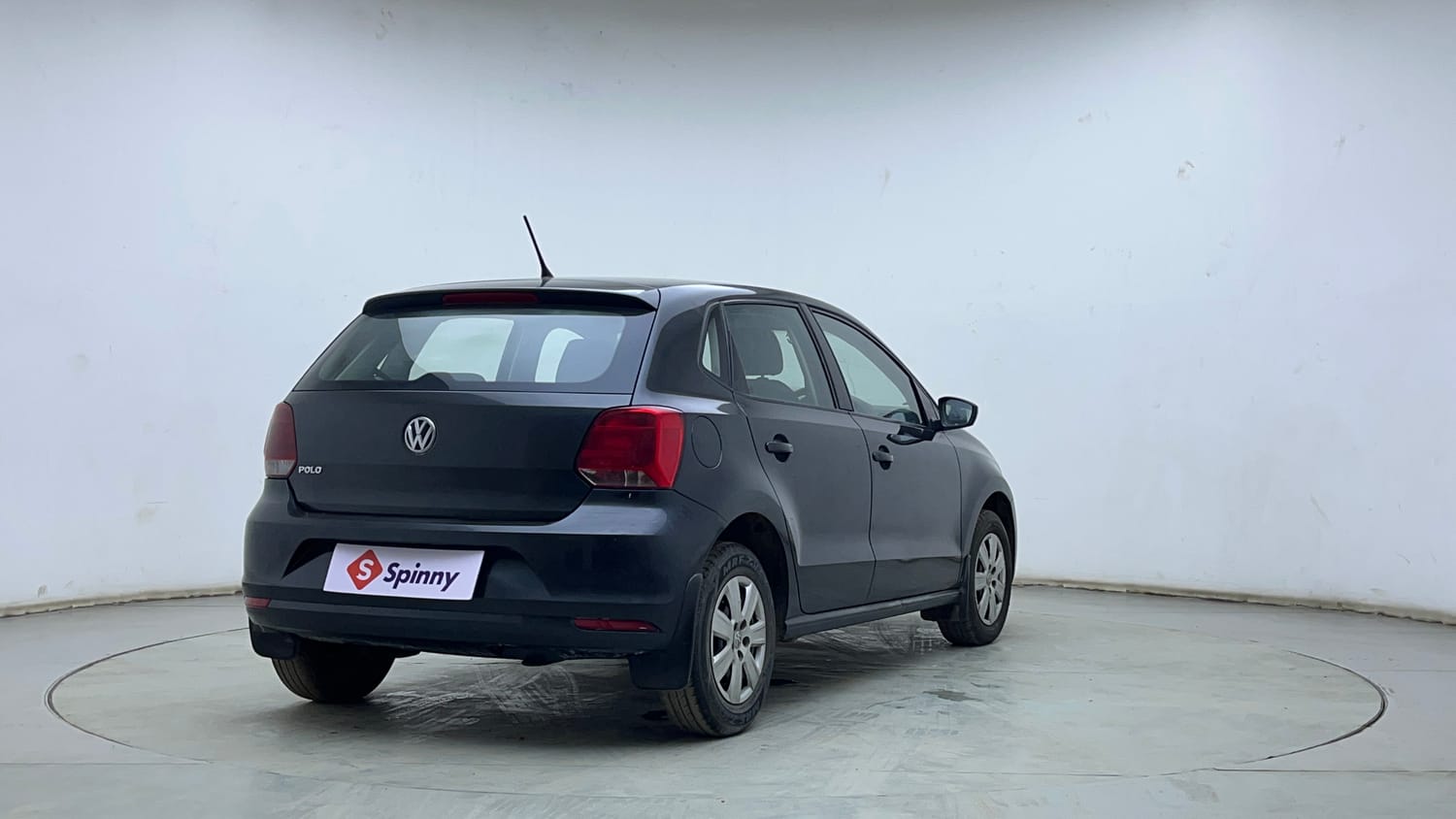 Used 2015 Volkswagen Polo Trendline 1.2L (P) Petrol Manual exterior RIGHT REAR CORNER VIEW