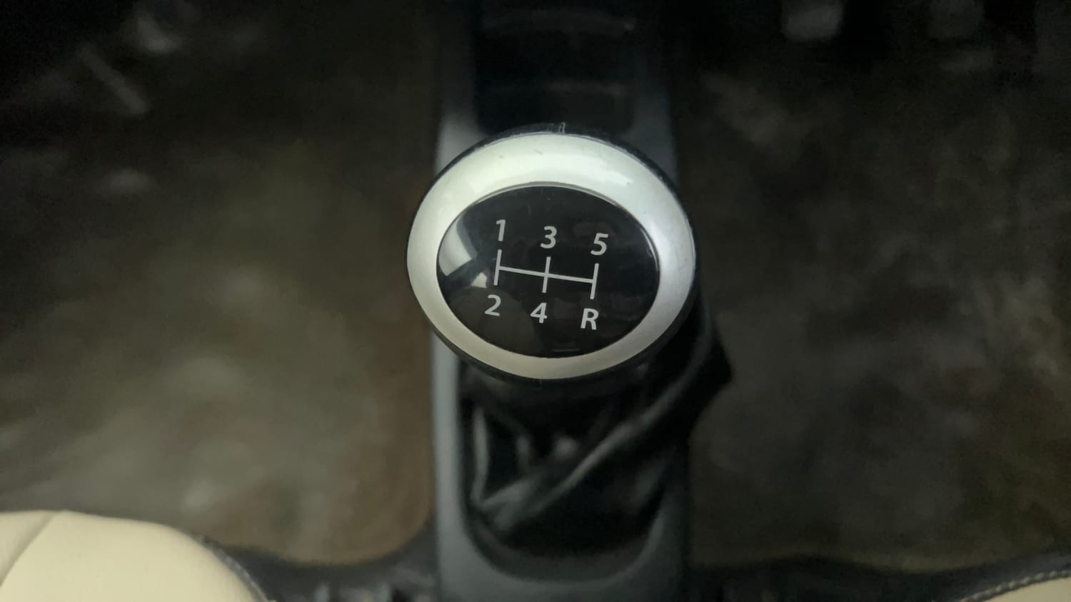 Used 2016 Maruti Suzuki Wagon R 1.0 VXI Petrol + CNG (Outside Fitted) Cng Manual interior GEAR  KNOB VIEW