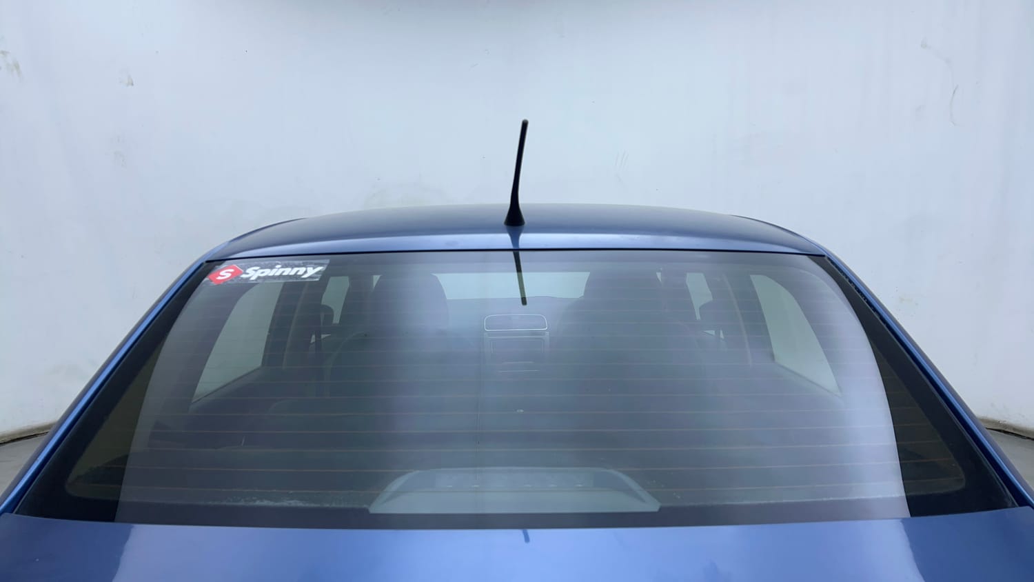 Used 2017 Volkswagen Ameo Highline1.2L (P) Petrol Manual exterior BACK WINDSHIELD VIEW