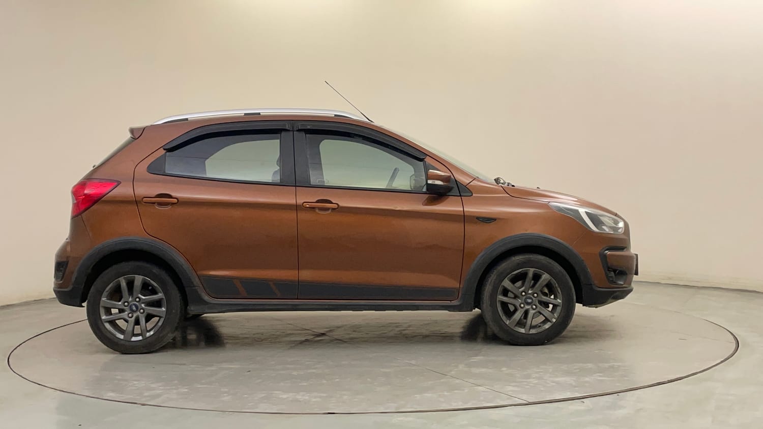 Used 2020 Ford Freestyle Titanium Plus 1.2 Ti-VCT Petrol Manual exterior RIGHT SIDE VIEW