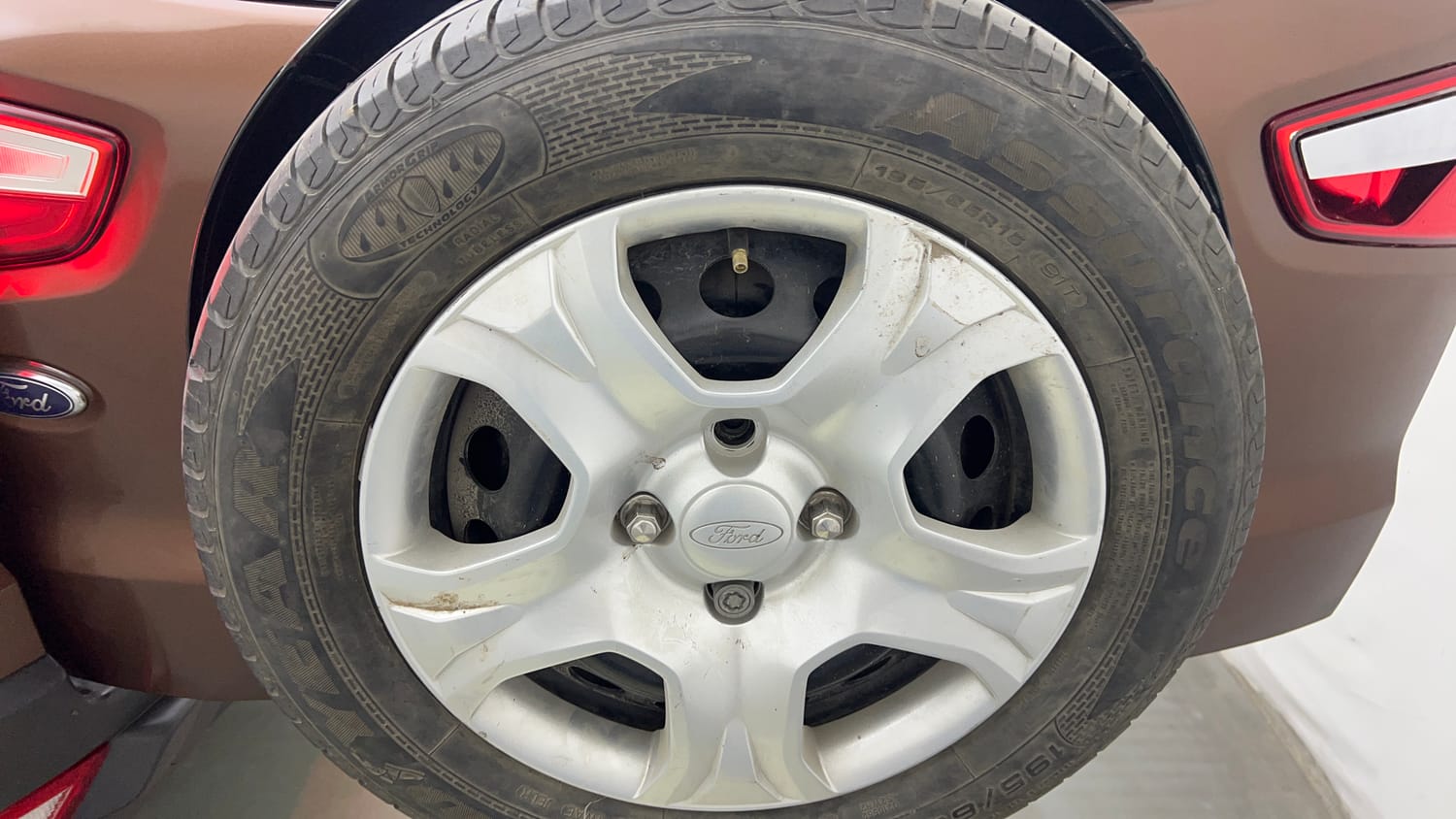 Used 2017 Ford EcoSport Trend+ 1.0L EcoBoost Petrol Manual tyres SPARE TYRE VIEW