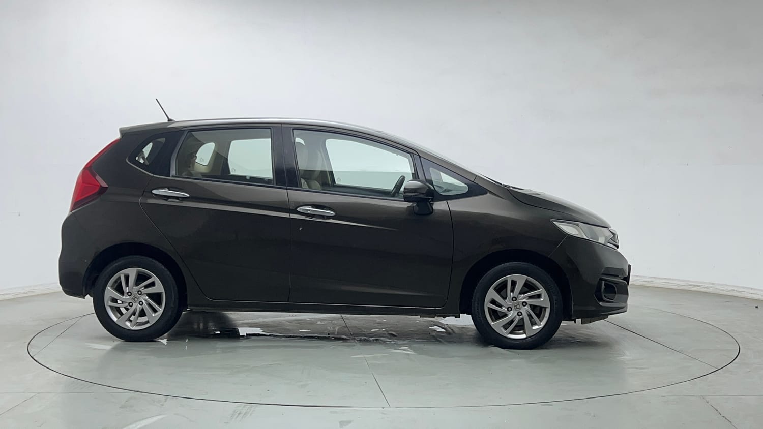 Used 2022 Honda Jazz VX CVT Petrol Automatic exterior RIGHT SIDE VIEW
