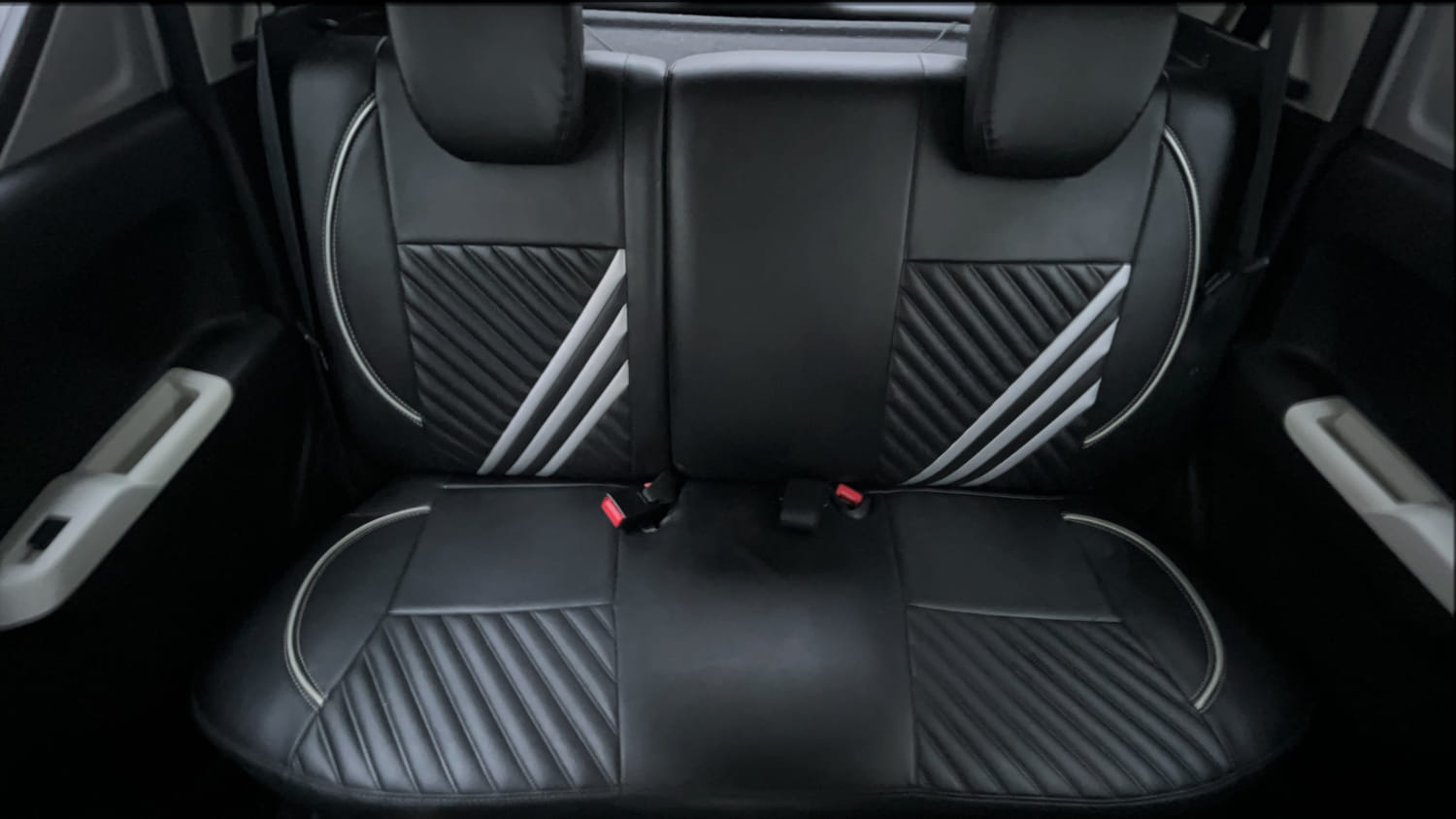 Used 2020 Maruti Suzuki Ignis Alpha 1.2 AMT Petrol Automatic interior REAR SEAT CONDITION VIEW