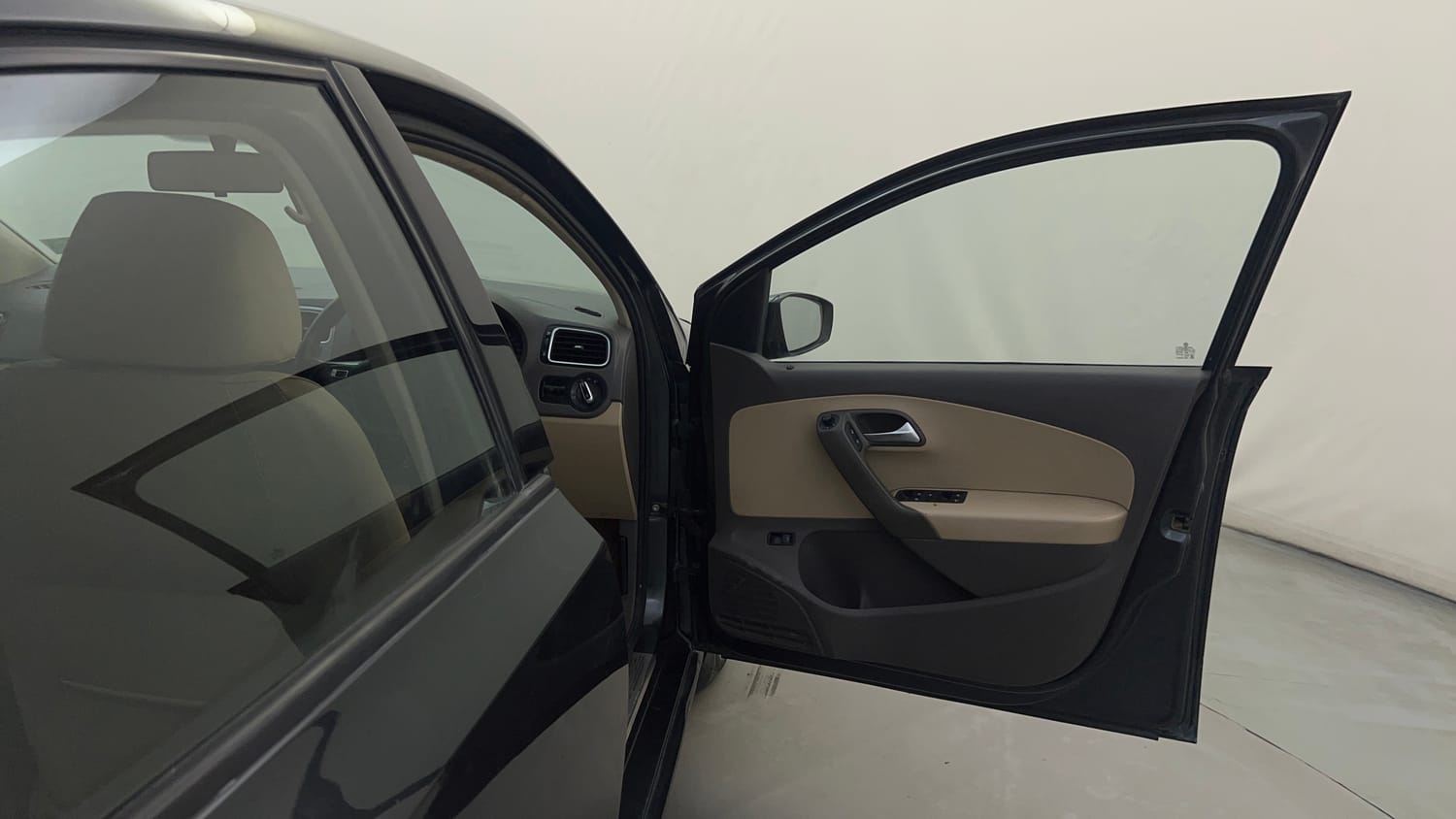 Used 2015 Volkswagen Vento Highline Diesel Diesel Manual interior RIGHT FRONT DOOR OPEN VIEW