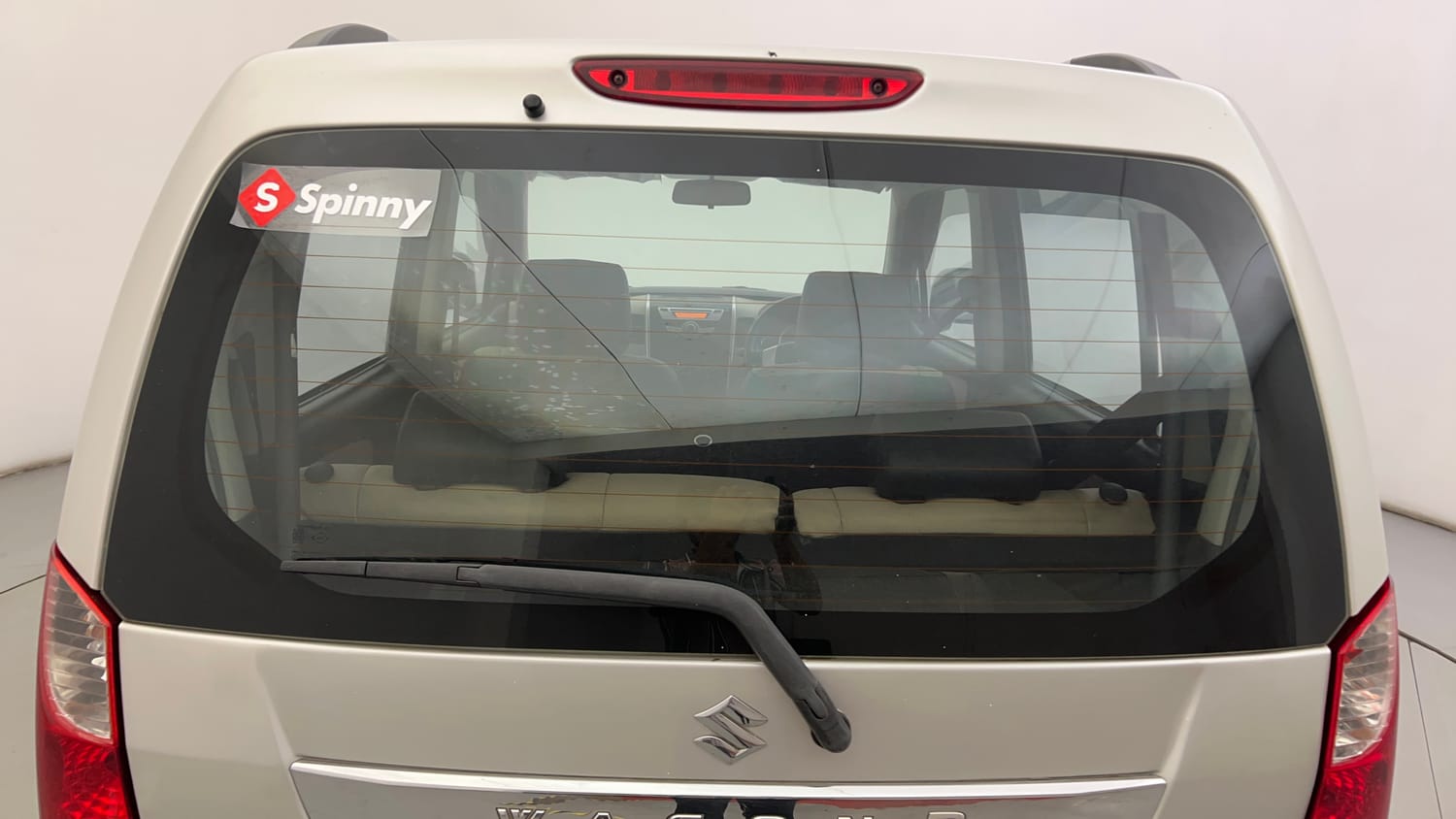 Used 2016 Maruti Suzuki Wagon R 1.0 VXI Petrol + CNG (Outside Fitted) Cng Manual top_features Rear wiper