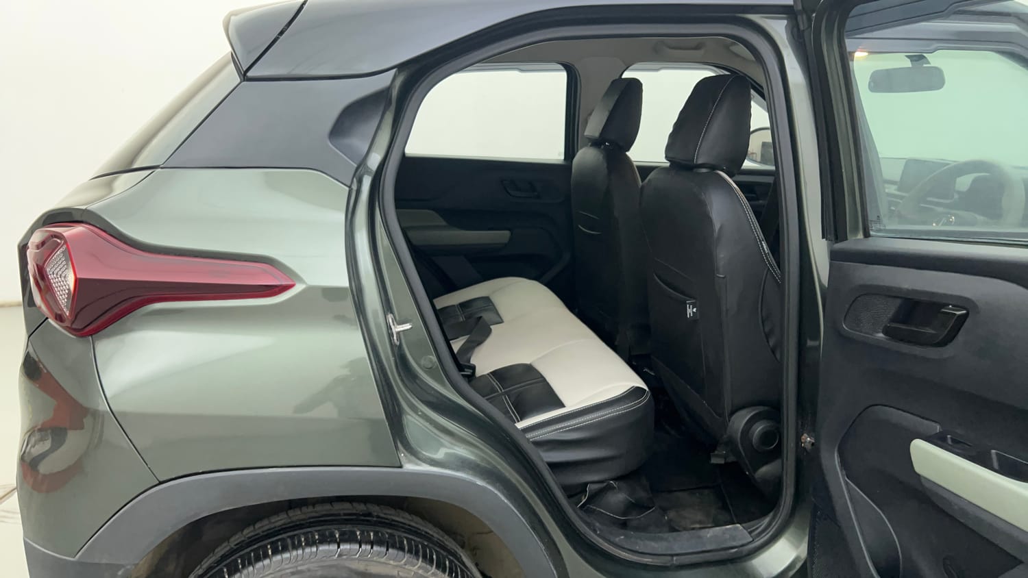 Used 2023 Tata Punch Camo Accomplished AMT Petrol Automatic interior RIGHT SIDE REAR DOOR CABIN VIEW