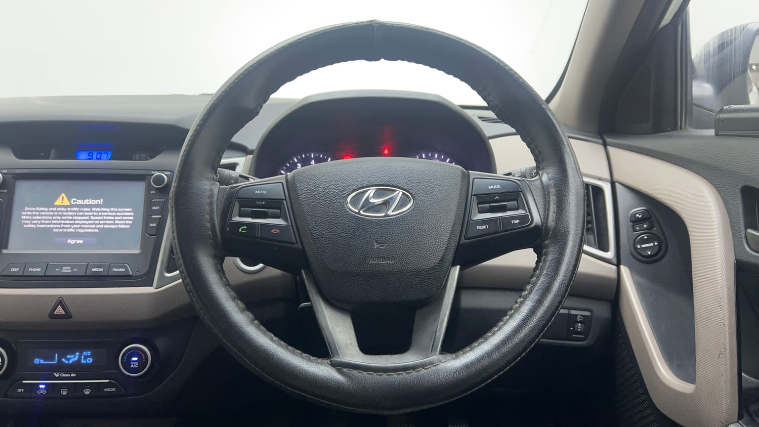 Used 2016 Hyundai Creta 1.6 SX Plus Petrol Petrol Manual interior STEERING VIEW