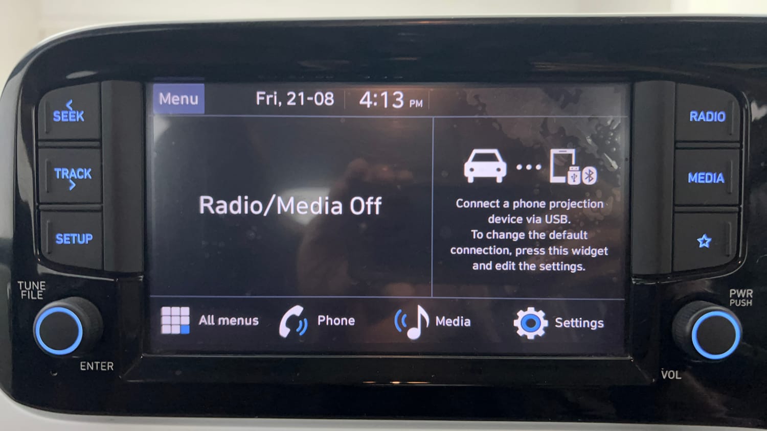 Used 2024 Hyundai Grand i10 Nios Sportz 1.2 Kappa CNG Cng Manual top_features Integrated (in-dash) music system
