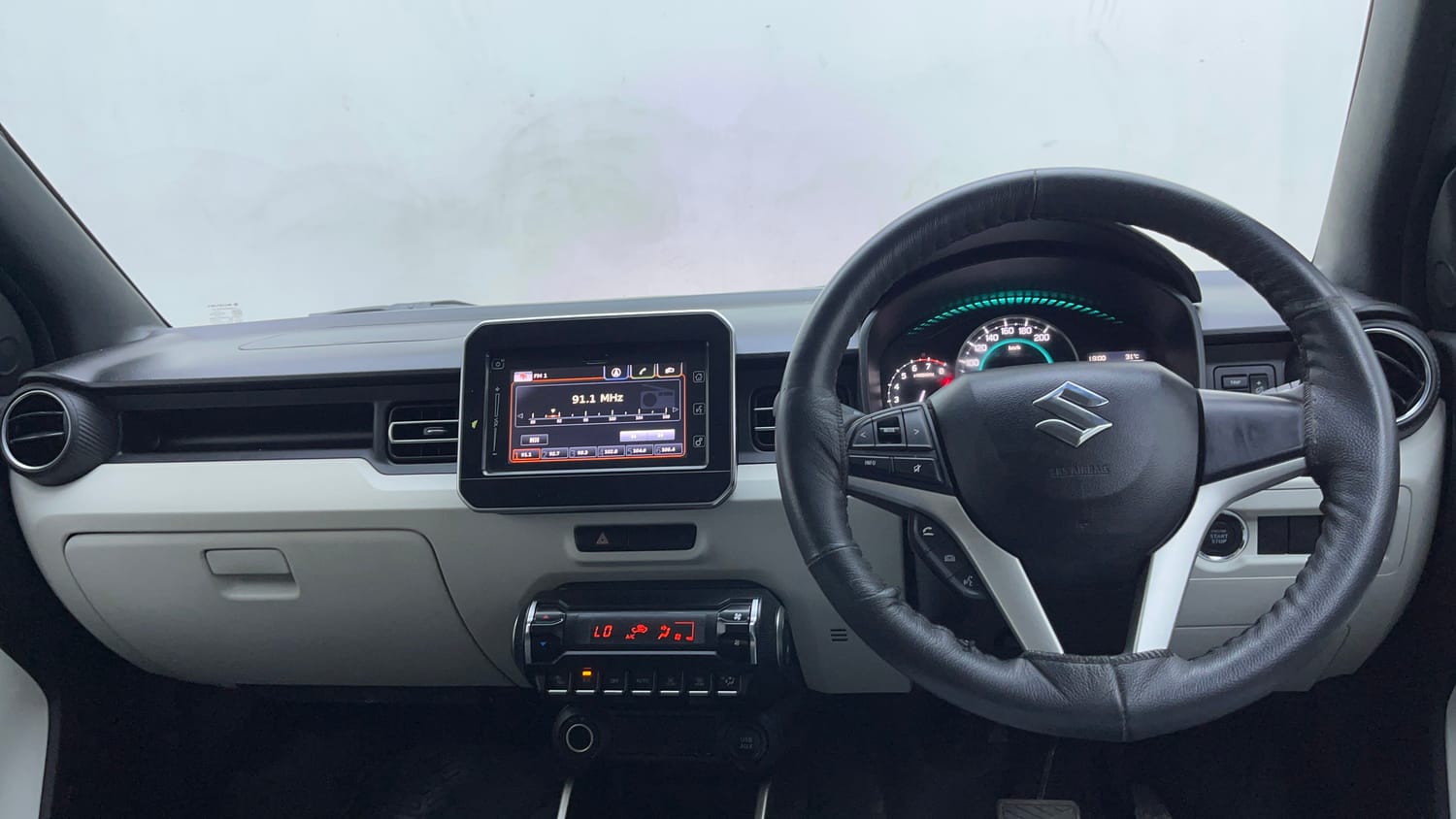 Used 2020 Maruti Suzuki Ignis Alpha 1.2 AMT Petrol Automatic interior DASHBOARD VIEW