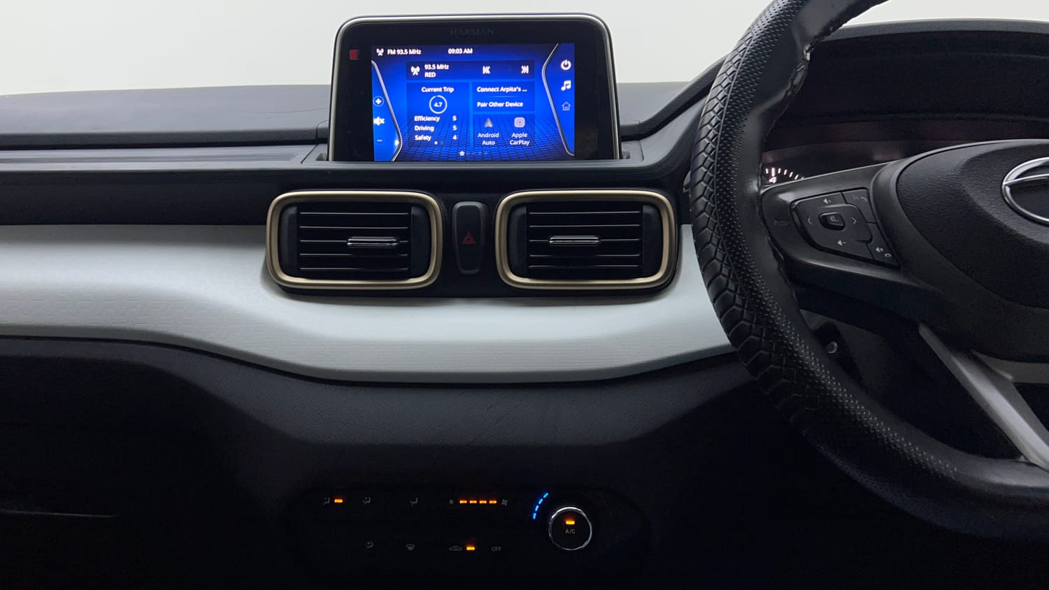 Used 2022 Tata Punch Accomplished AMT Petrol Automatic interior MUSIC SYSTEM & AC CONTROL VIEW
