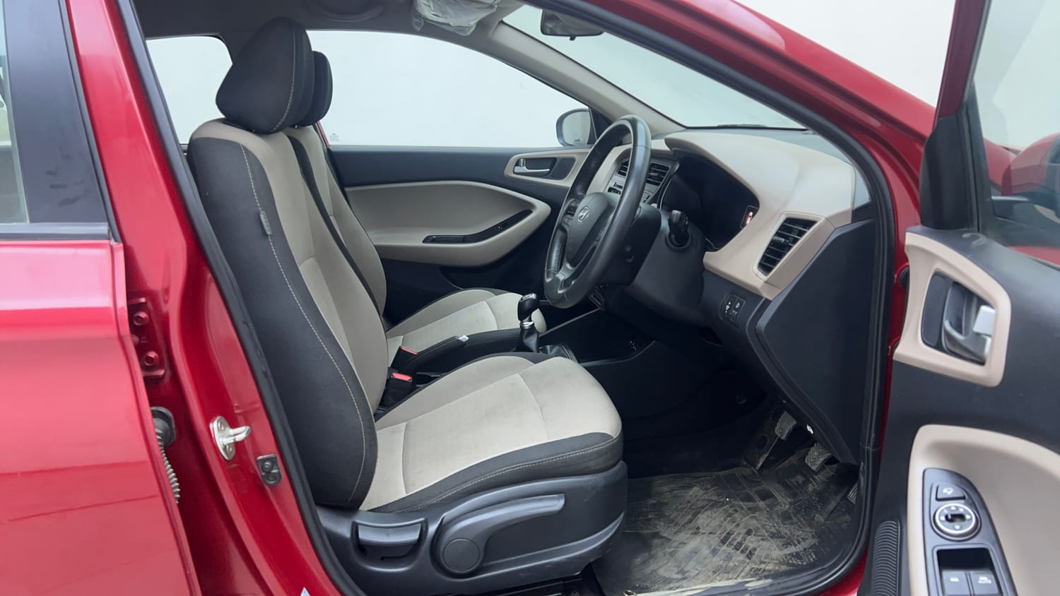 Used 2017 Hyundai Elite i20 Asta 1.2 Petrol Manual interior RIGHT SIDE FRONT DOOR CABIN VIEW