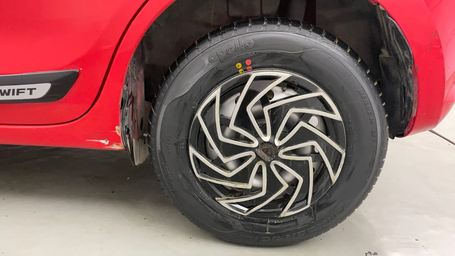 Used 2019 Maruti Suzuki Swift LXi Petrol Manual tyres LEFT REAR TYRE RIM VIEW