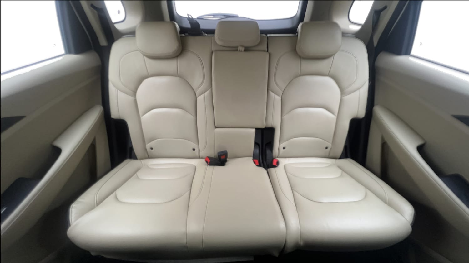 Used 2021 MG Motors Hector Sharp 1.5 Petrol Turbo DCT Petrol Automatic interior REAR SEAT CONDITION VIEW