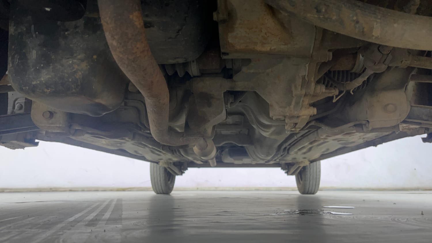 Used 2018 Maruti Suzuki Alto 800 LXi (O) Petrol Manual extra FRONT LEFT UNDERBODY VIEW