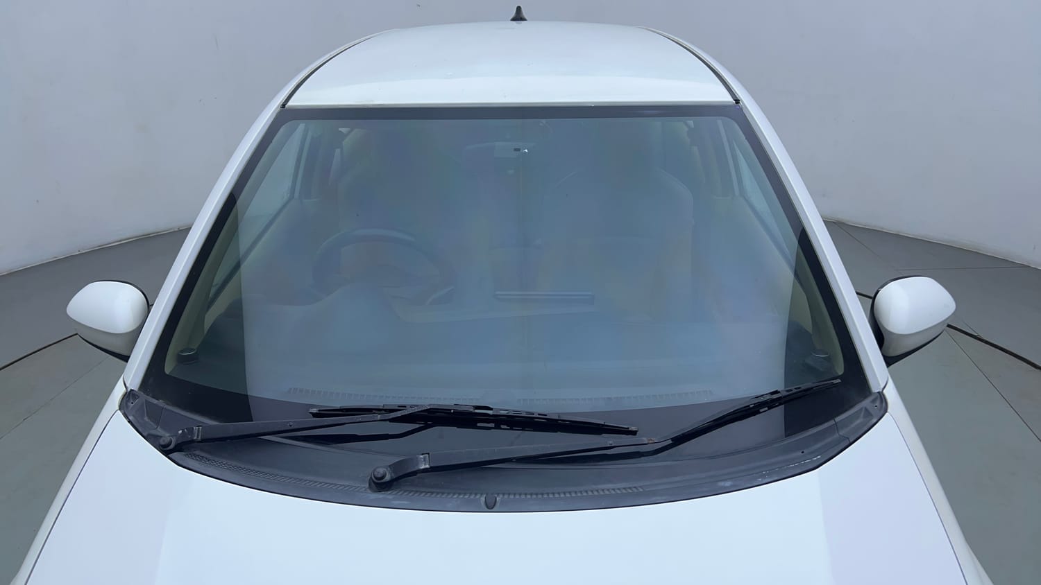 Used 2013 Honda Amaze 1.2 S i-VTEC Petrol Manual exterior FRONT WINDSHIELD VIEW