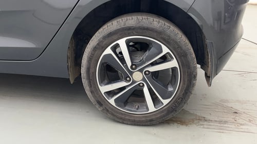 Used 2022 Tata Altroz XZ Petrol Petrol Manual tyres LEFT REAR TYRE RIM VIEW