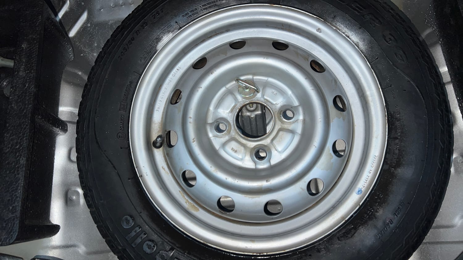 Used 2016 Maruti Suzuki Wagon R LXI Petrol Manual tyres SPARE TYRE VIEW