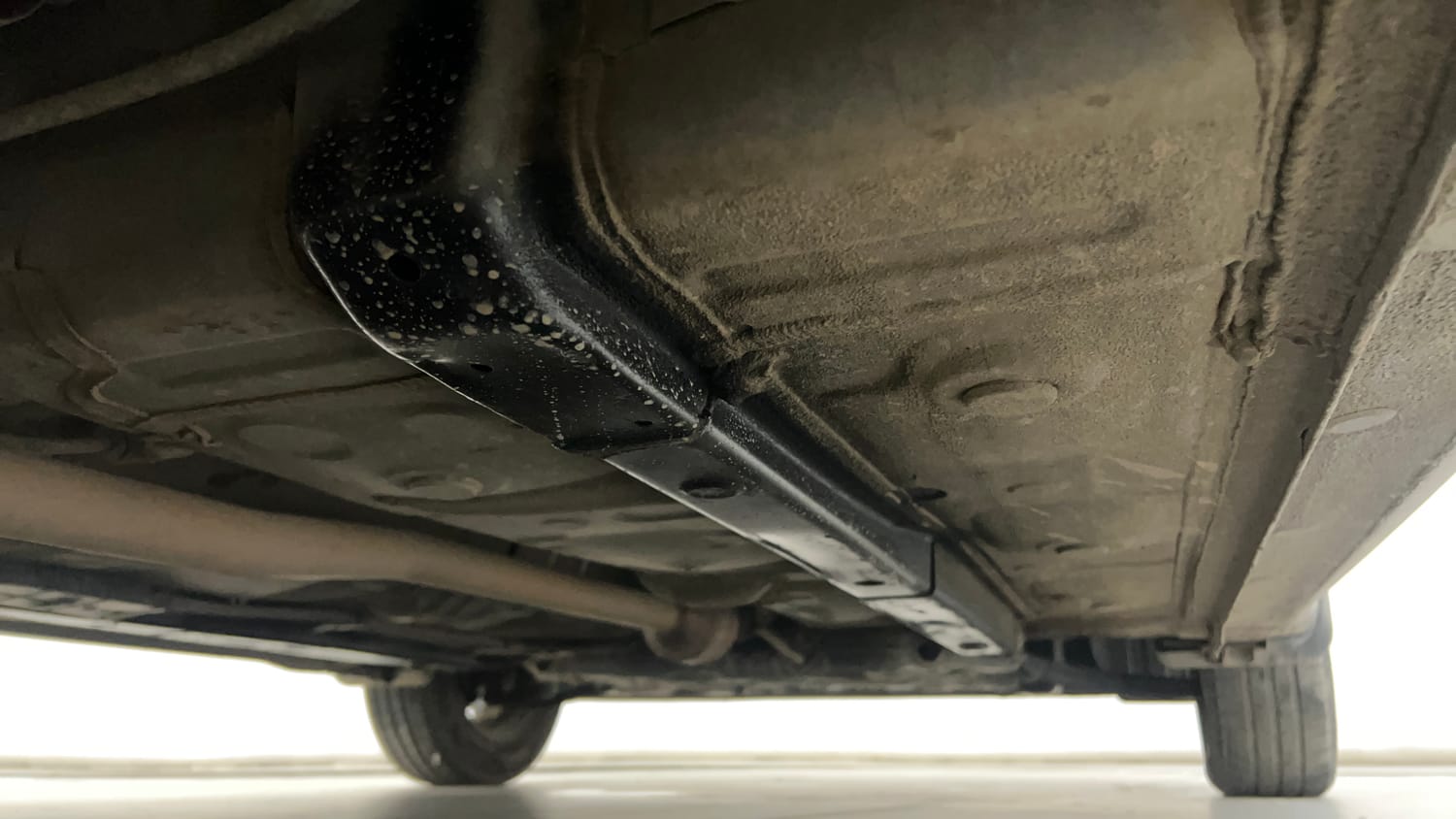 Used 2020 Hyundai Grand i10 Nios Sportz Petrol+cng(outside fitted) Cng Manual extra REAR RIGHT UNDERBODY VIEW
