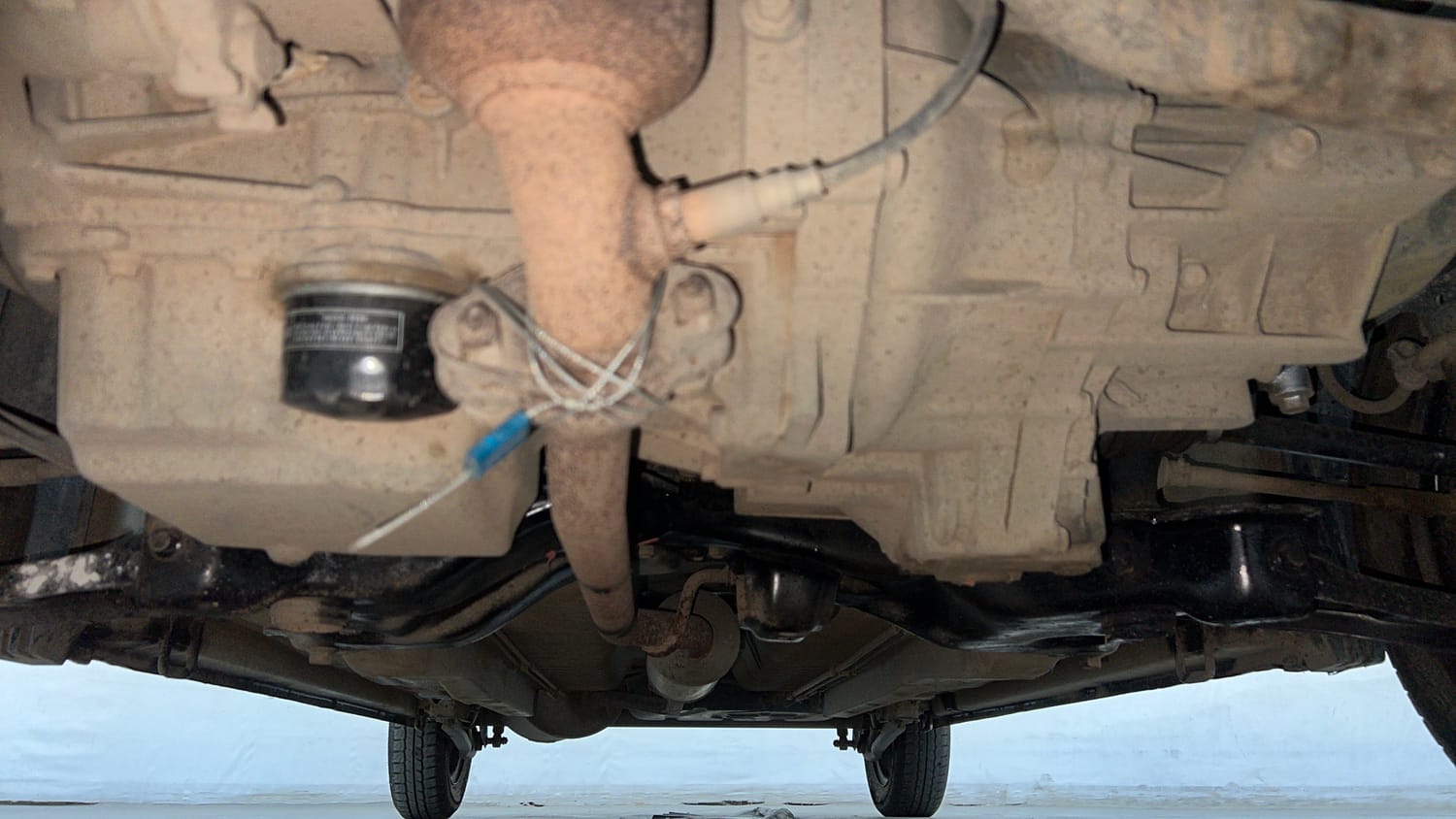 Used 2016 Maruti Suzuki Wagon R LXI Petrol Manual extra FRONT LEFT UNDERBODY VIEW