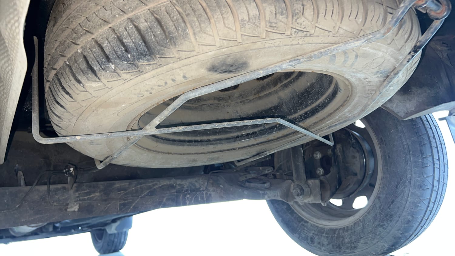 Used 2018 Renault Duster RXL Petrol Petrol Manual tyres SPARE TYRE VIEW