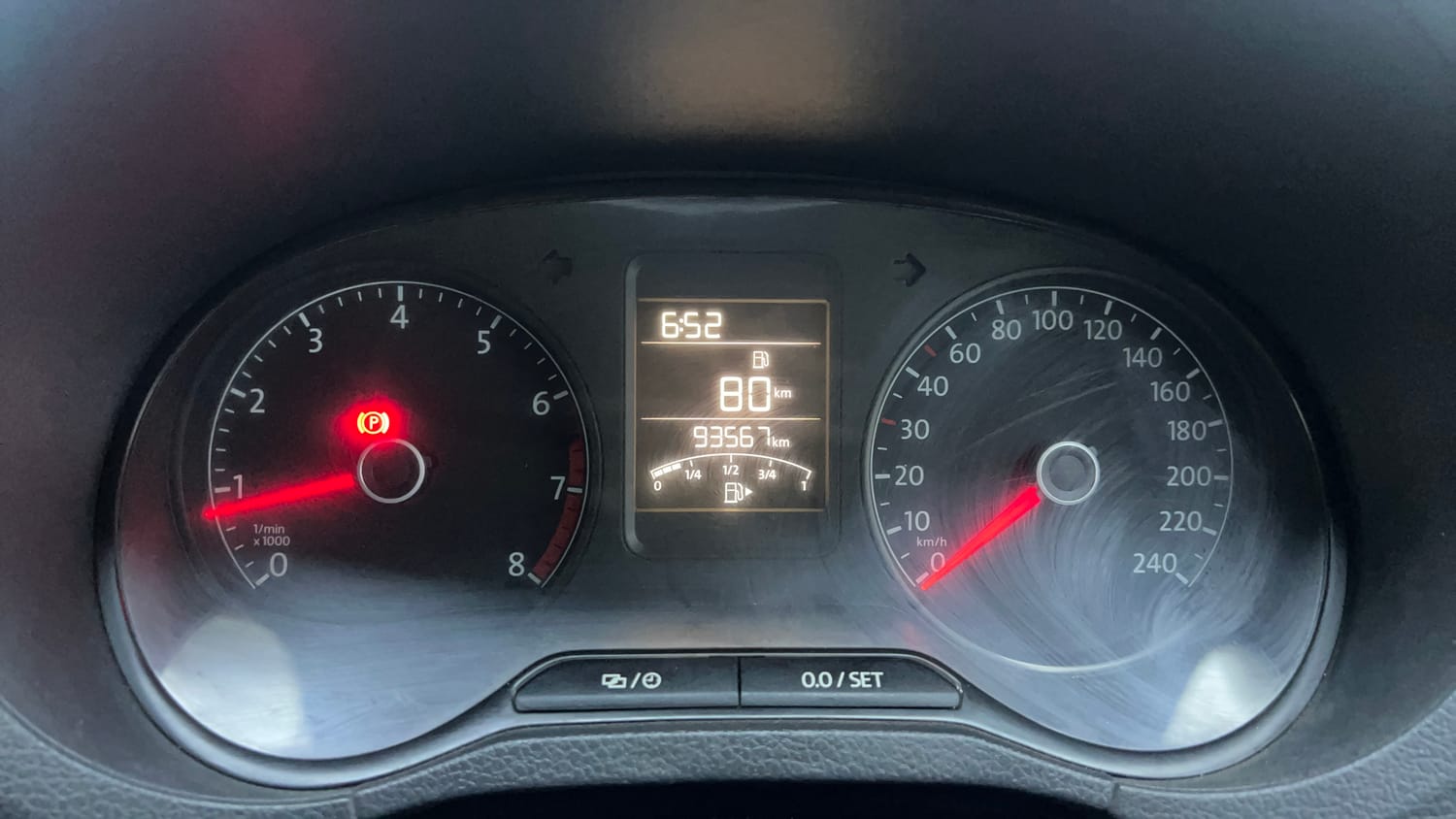 Used 2017 Volkswagen Ameo Highline1.2L (P) Petrol Manual interior CLUSTERMETER VIEW