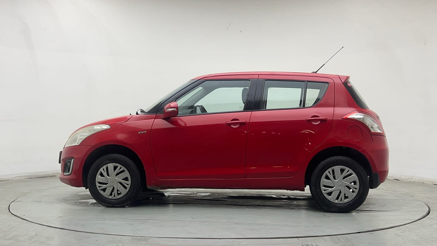 Used 2015 Maruti Suzuki Swift VXi Petrol Manual exterior LEFT SIDE VIEW