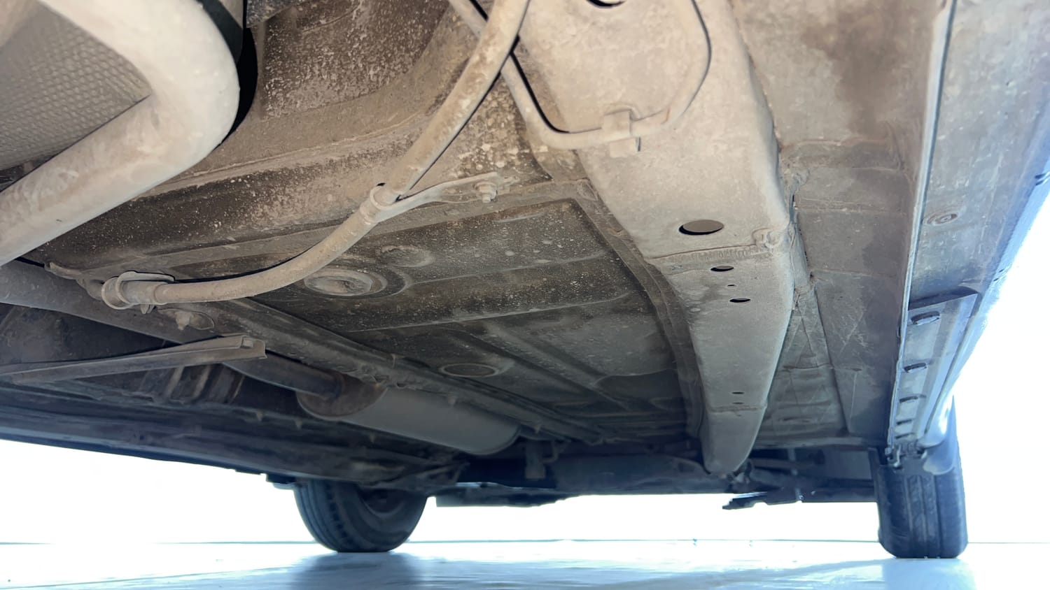 Used 2019 Maruti Suzuki Swift VXi AMT Petrol Automatic extra REAR RIGHT UNDERBODY VIEW