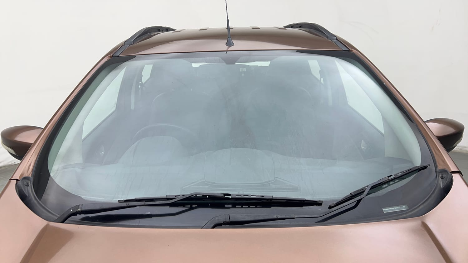 Used 2017 Ford EcoSport Trend+ 1.0L EcoBoost Petrol Manual exterior FRONT WINDSHIELD VIEW