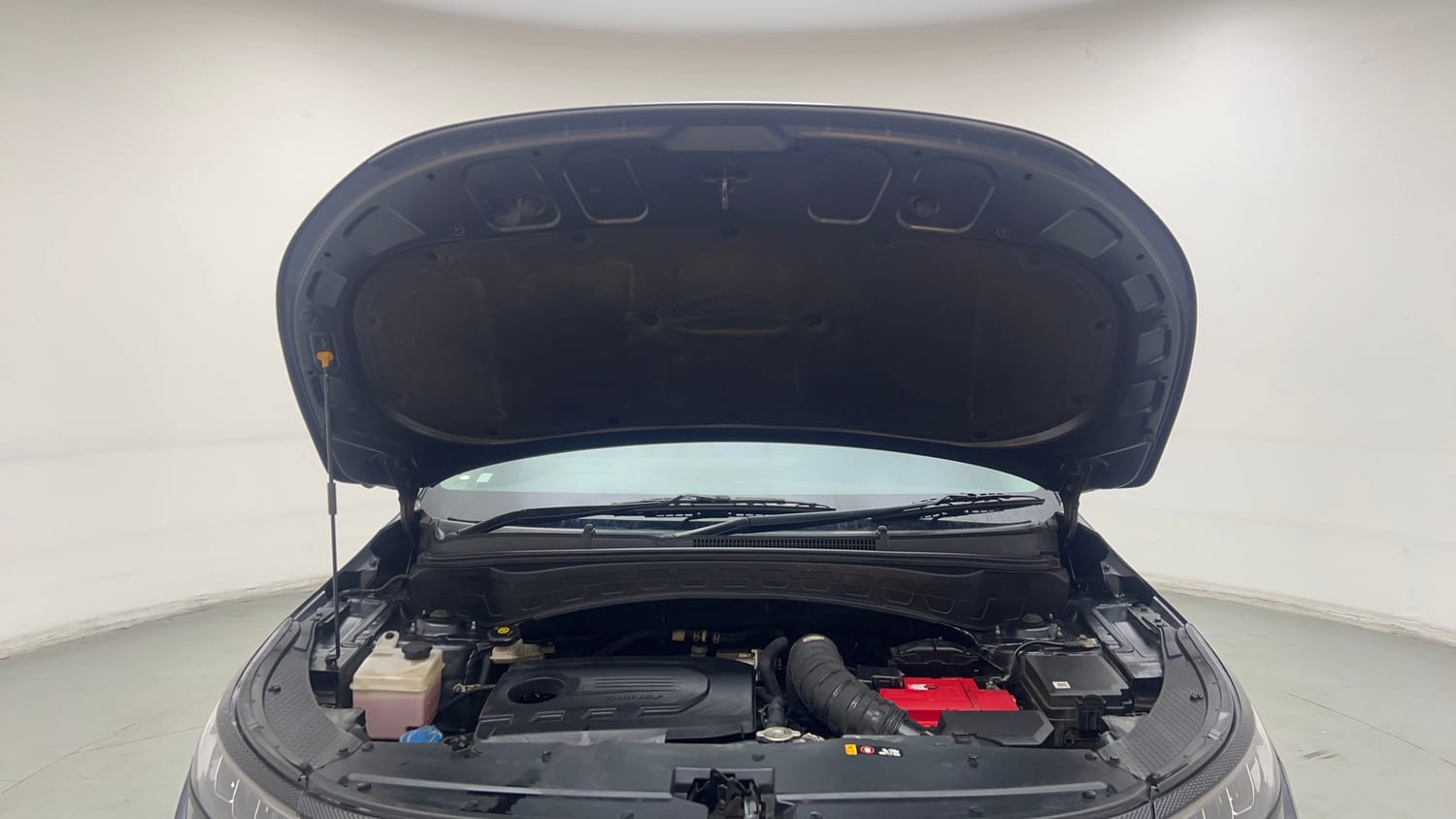 Used 2022 Kia Seltos X Line 1.5 Diesel AT Diesel Automatic engine ENGINE & BONNET OPEN FRONT VIEW