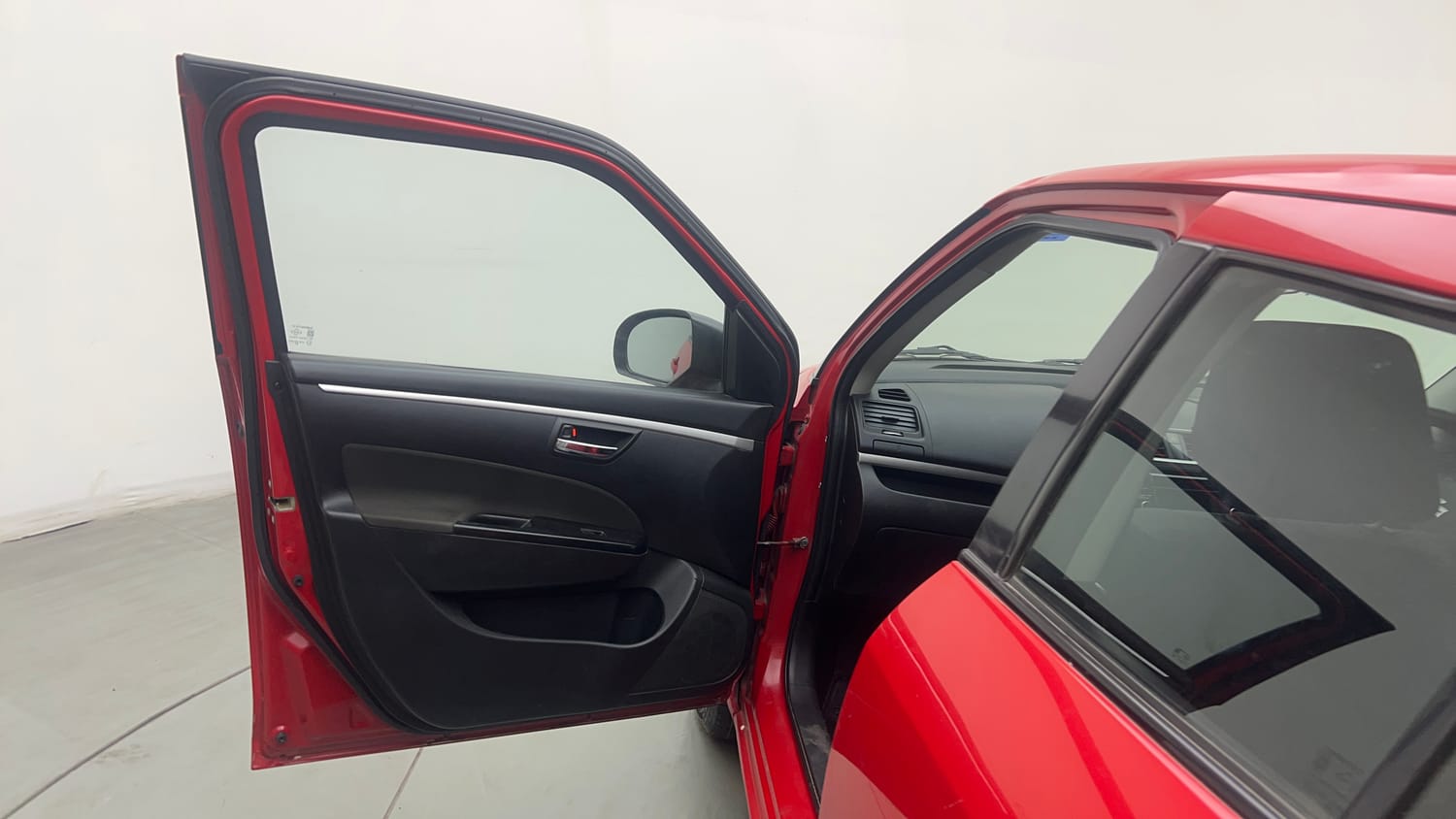 Used 2015 Maruti Suzuki Swift VXi Petrol Manual interior LEFT FRONT DOOR OPEN VIEW