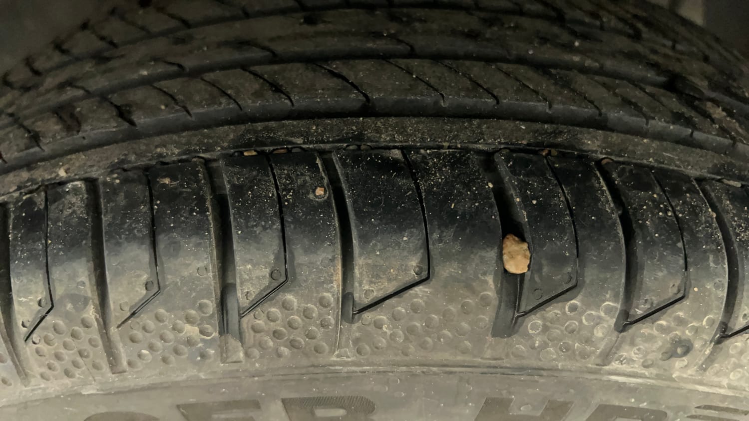 Used 2021 Tata Nexon XM Petrol Manual tyres LEFT REAR TYRE TREAD VIEW