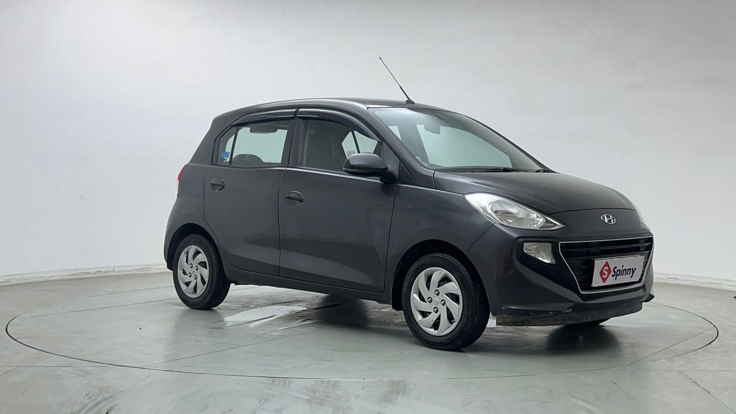 Used 2022 Hyundai Santro Sportz Petrol Manual exterior RIGHT FRONT CORNER VIEW